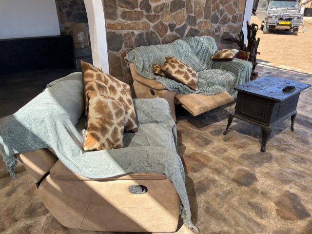 daybreak-namibia-lodge-slider-10