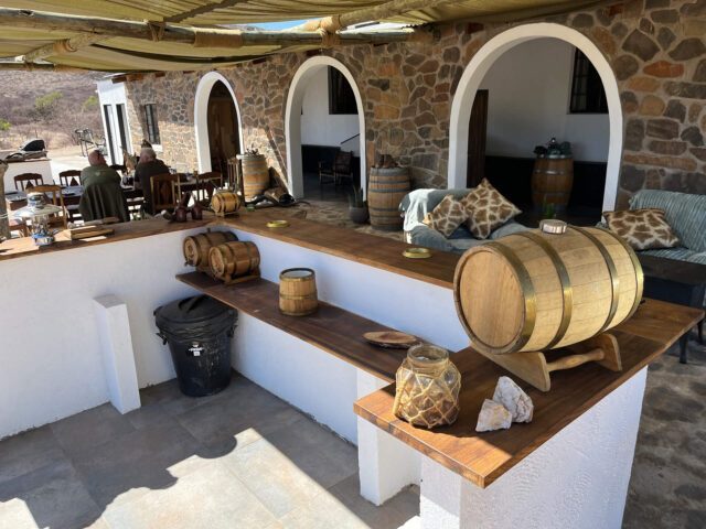 daybreak-namibia-lodge-slider-11