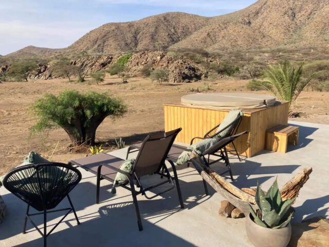 daybreak-namibia-lodge-slider-5