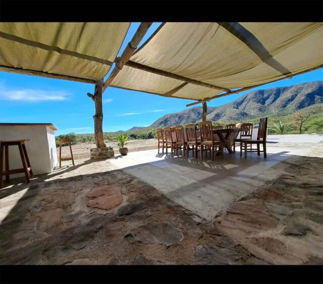 daybreak-namibia-lodge-slider-7